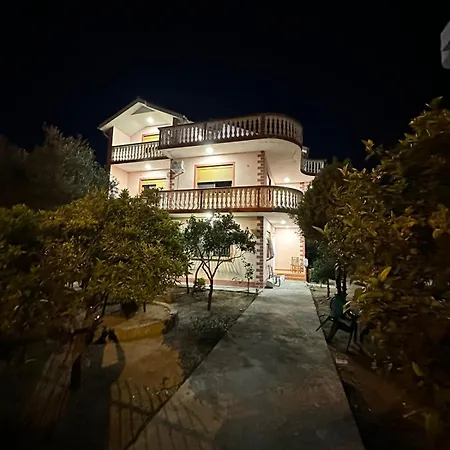 The Domi Apartments Durres Exterior photo